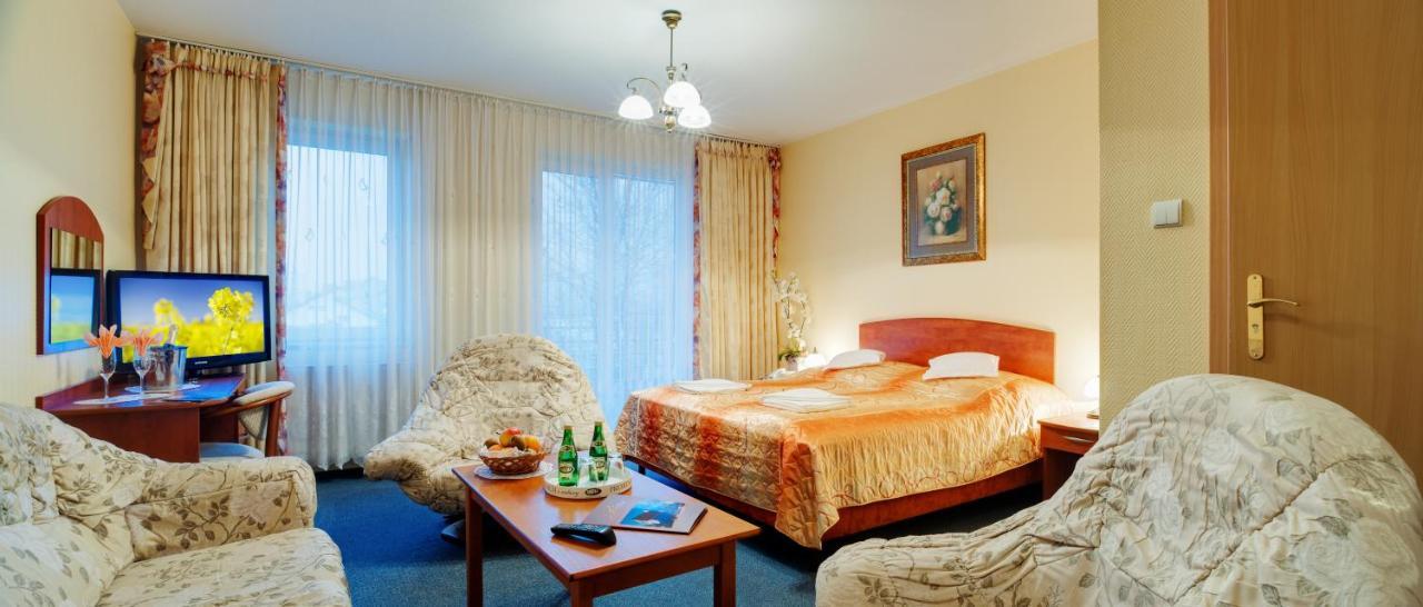 Hotel Osrodek Perelka à Kołobrzeg Extérieur photo