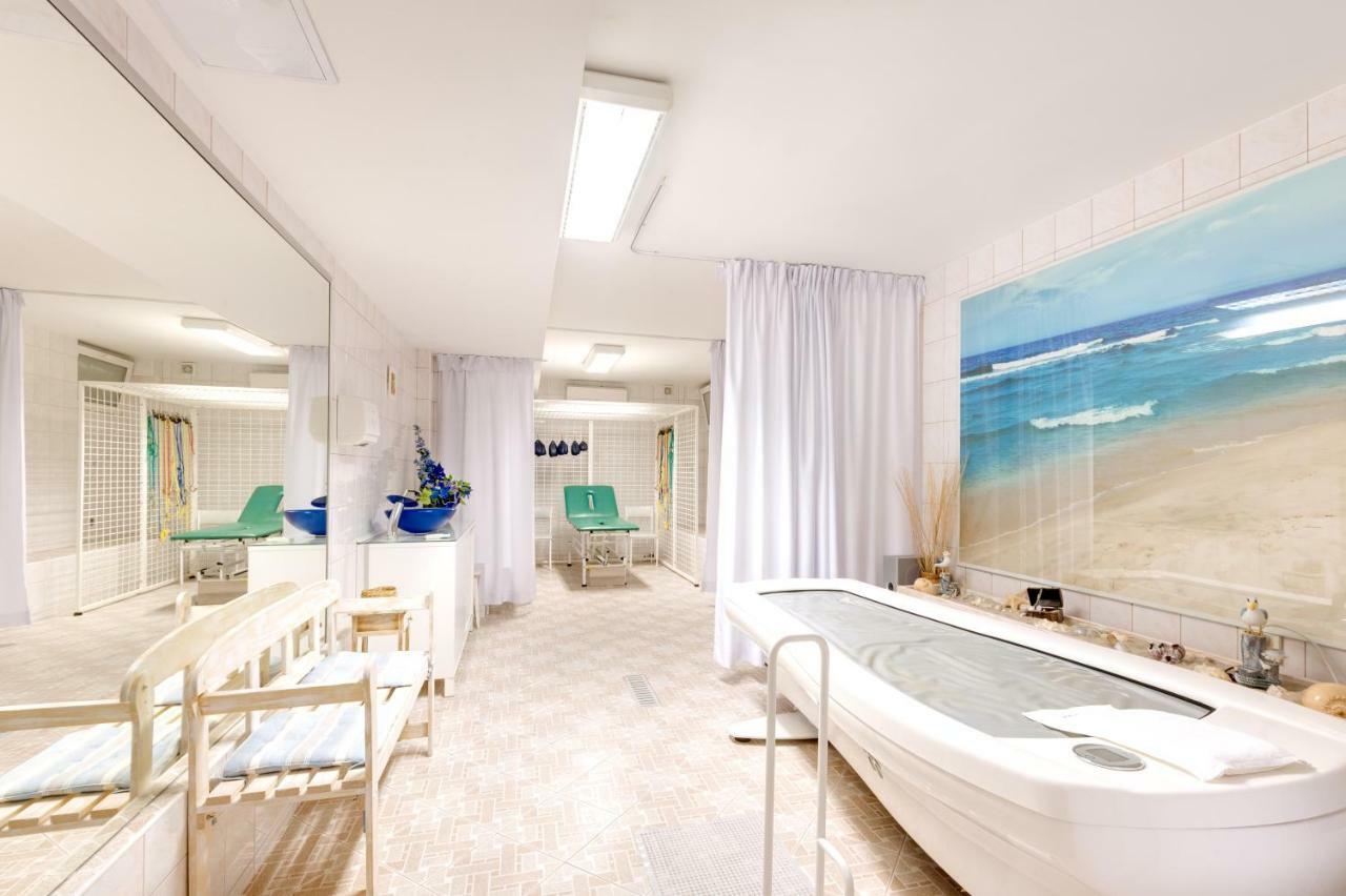 Hotel Osrodek Perelka à Kołobrzeg Extérieur photo