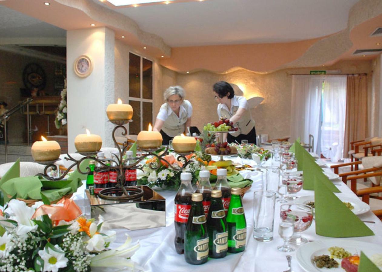 Hotel Osrodek Perelka à Kołobrzeg Extérieur photo