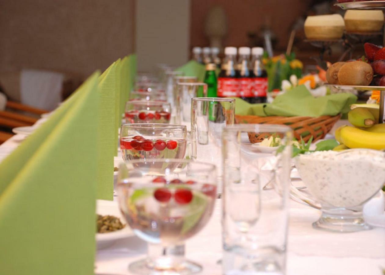 Hotel Osrodek Perelka à Kołobrzeg Extérieur photo